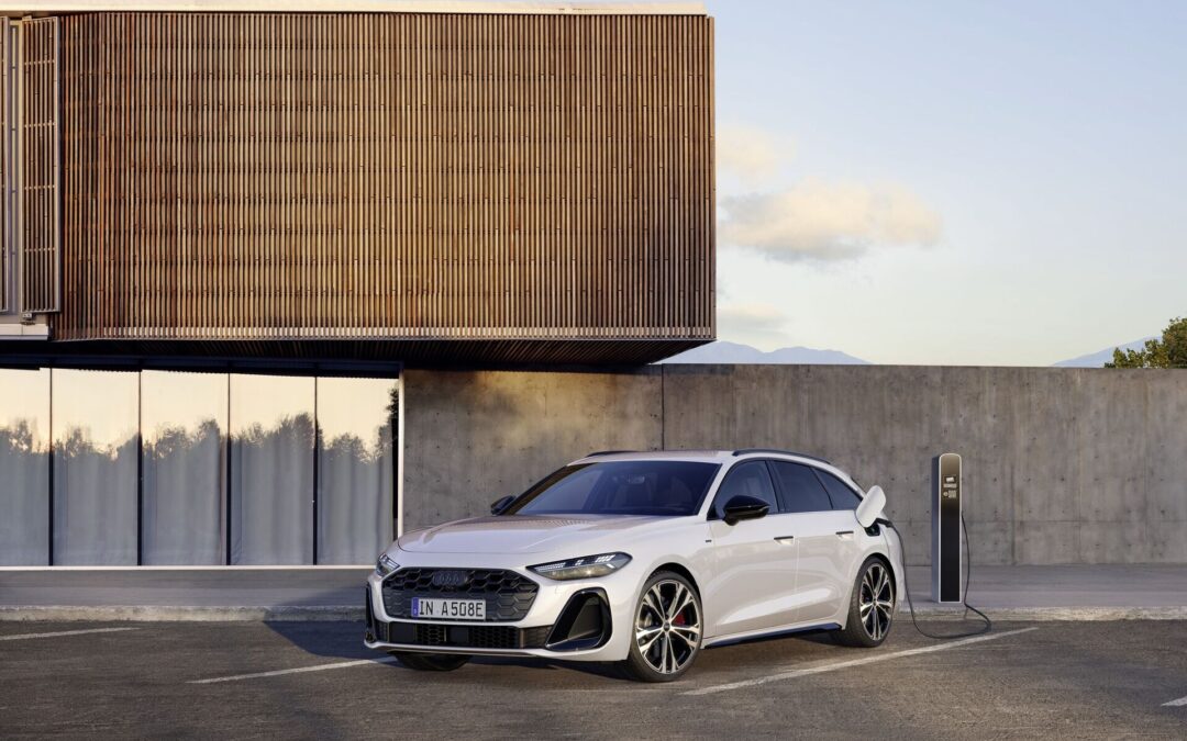 Audi apresenta nova tecnologia PHEV para o A5 Sedan e Avant