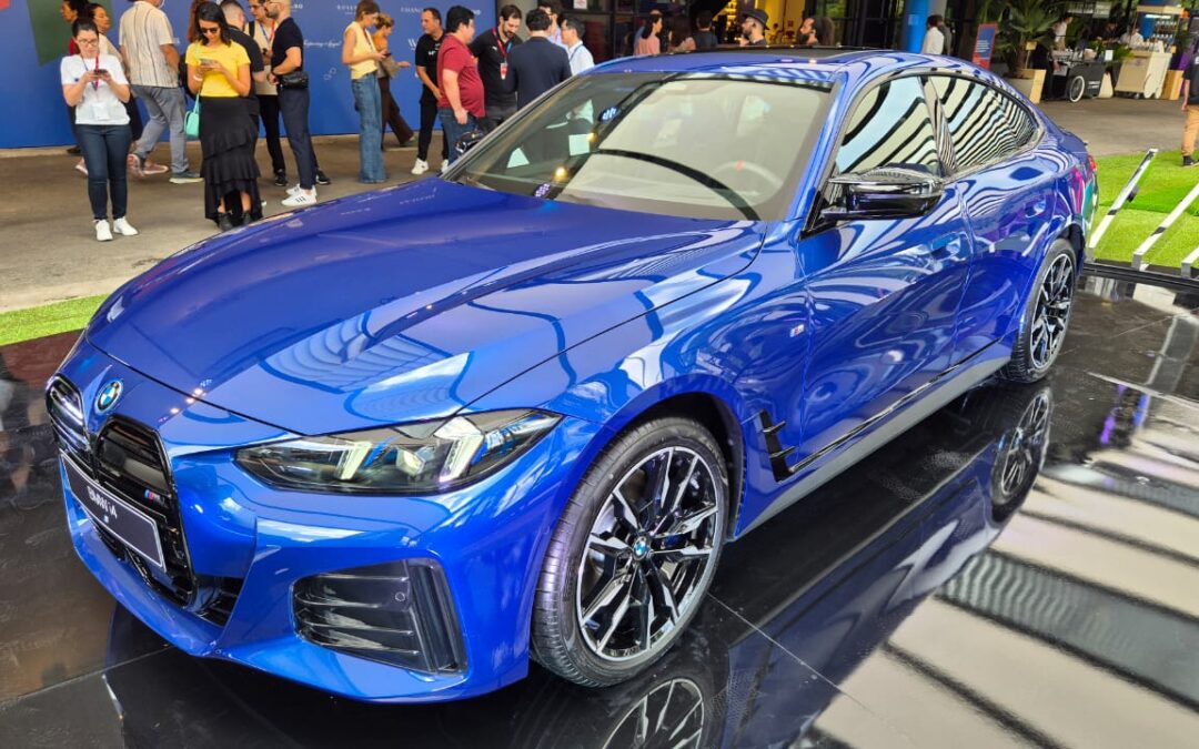 BMW lança i4 no SP-Arte a partir de R$ 581,9 mil