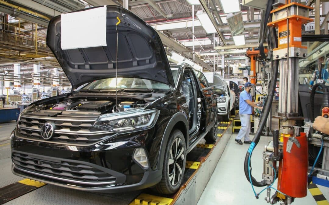 Vendas e produção de veículos crescem 6,7% em 2025, diz Anfavea