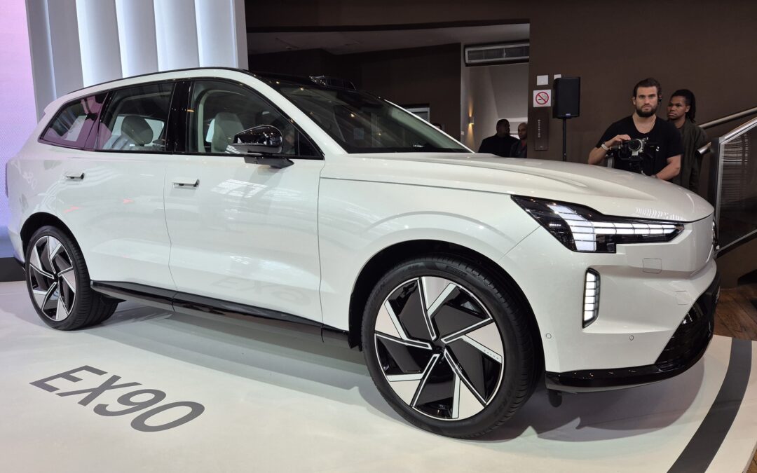 Volvo lança eletrificados XC90 e EX90; veja preços e equipamentos