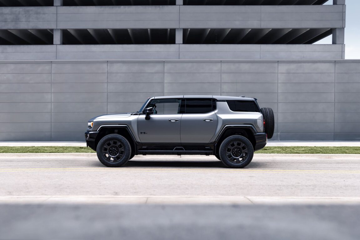 2026-HUMMER-EV-Carbon-Fiber-Edition-SUV-1151x768.jpg
