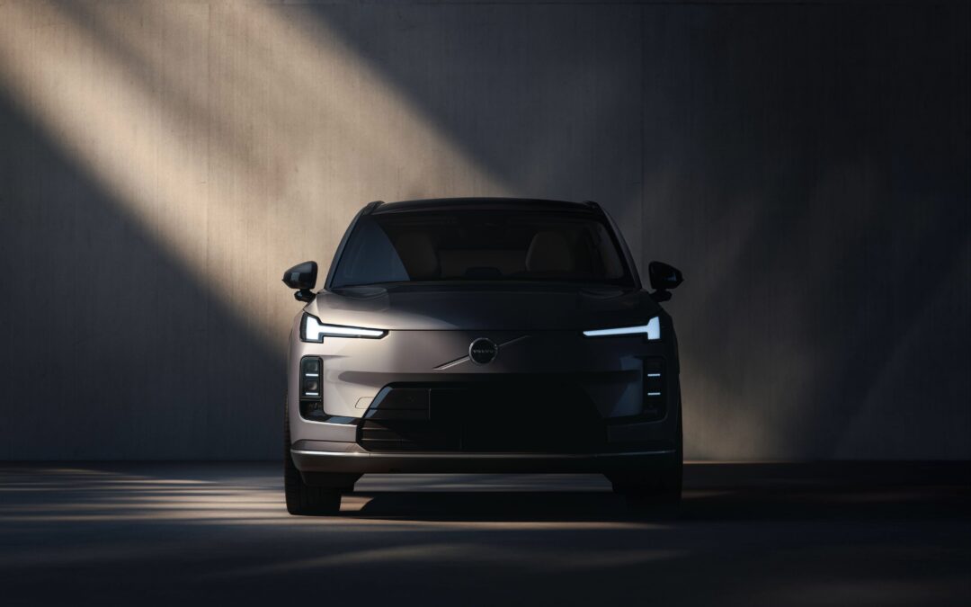 Volvo anuncia novo XC70 híbrido plug-in