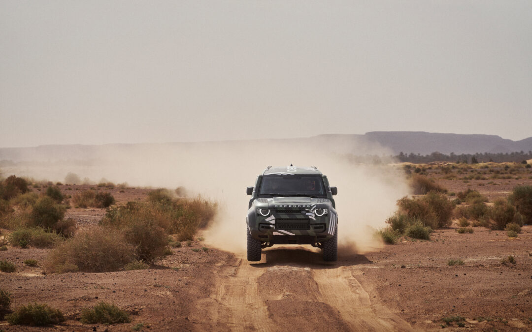 Defender revela protótipo D7X-R e entra nas competições