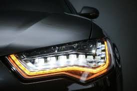 Farol-de-led-em-carro-usado-1.jpeg