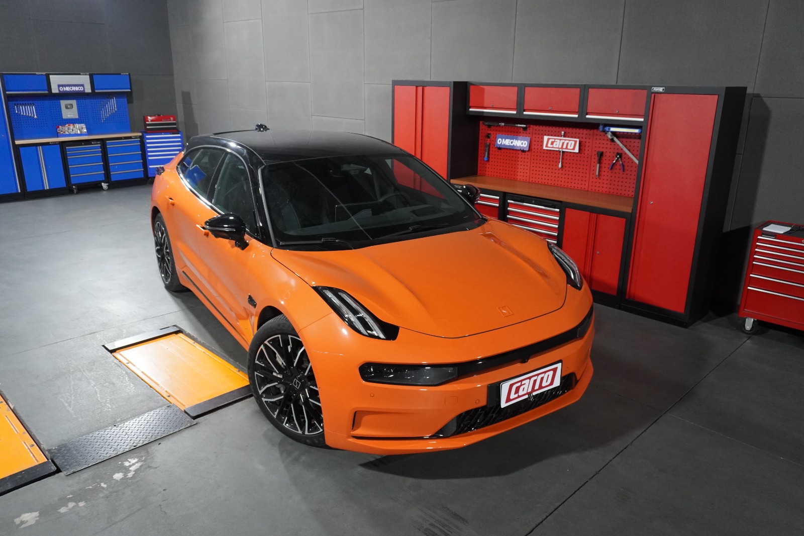 Zeekr 001 é um carro premium chinês mais barato do que alemães; veja teste