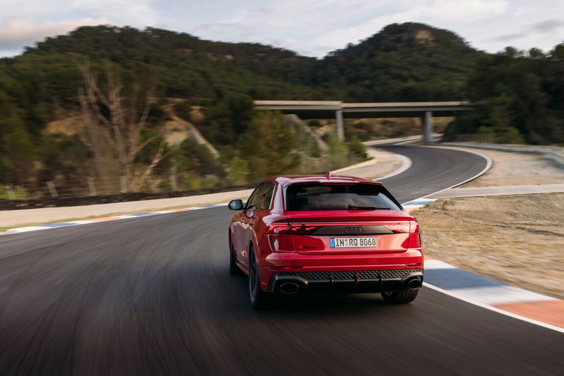 Audi-RS-Q8-Performance-3-1151x768.jpg