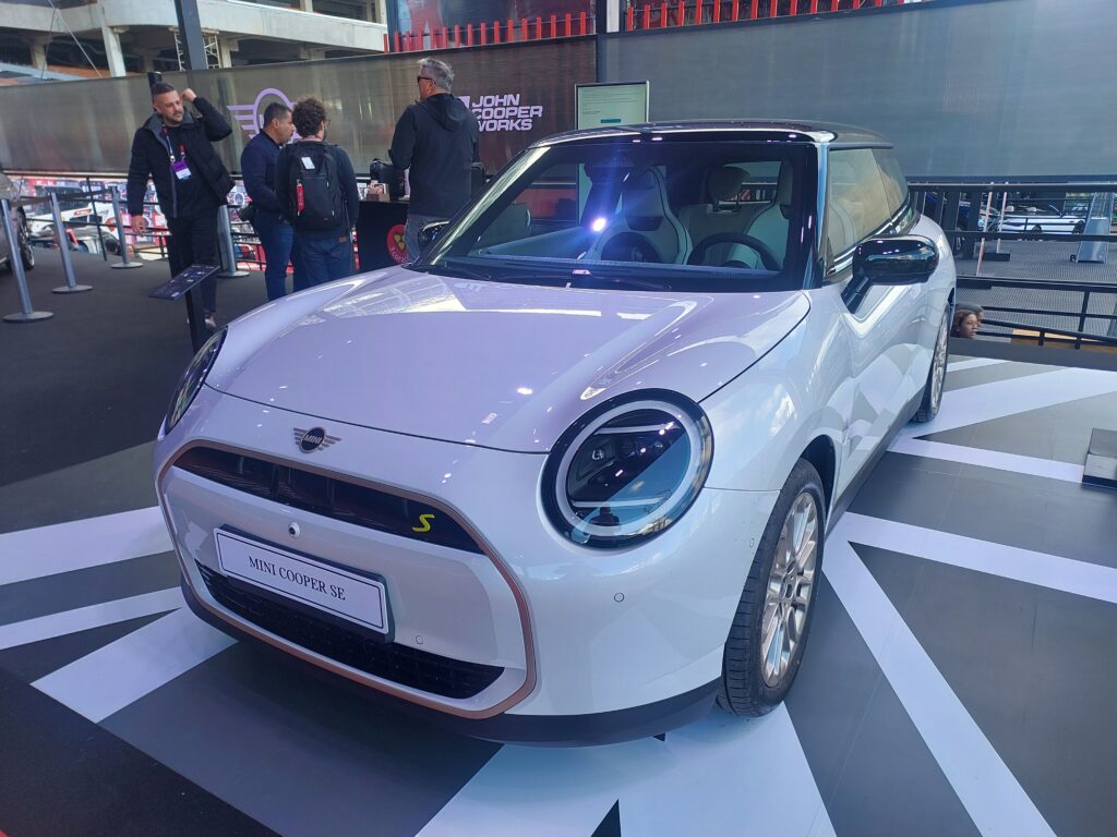 MINI-1024x768.jpg