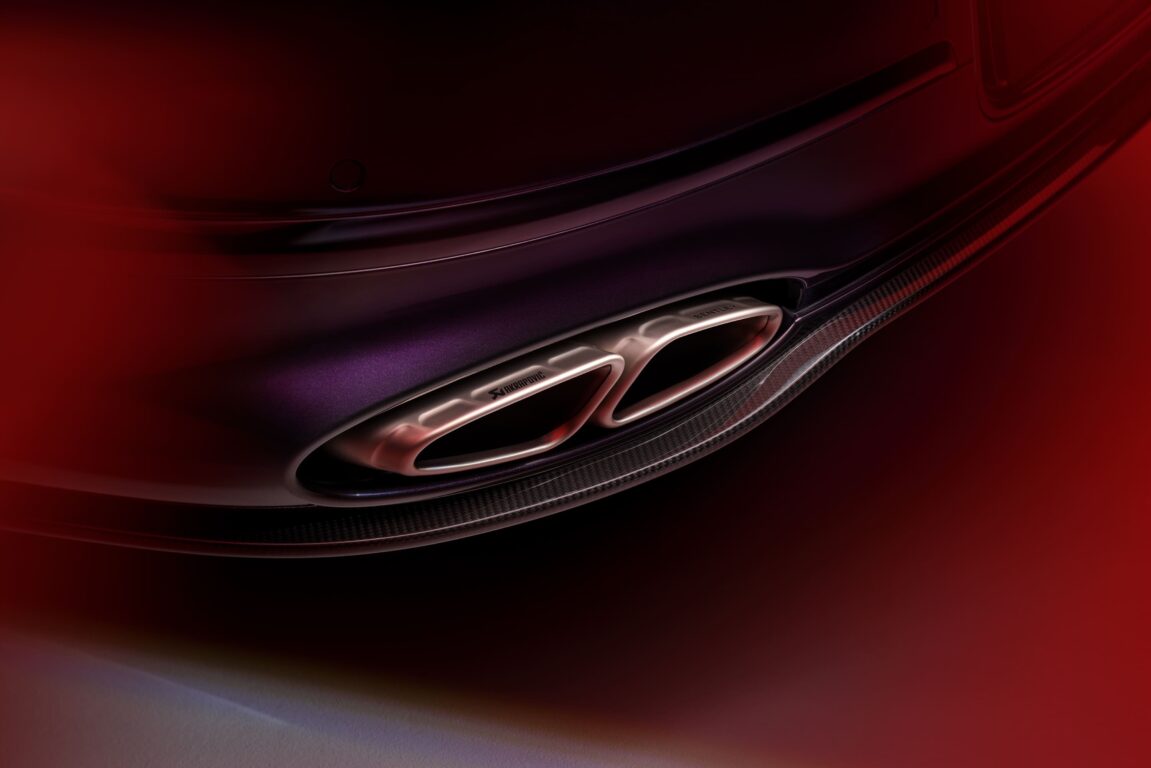Bentley-escapamento-akrapovic-2-1151x768.jpg