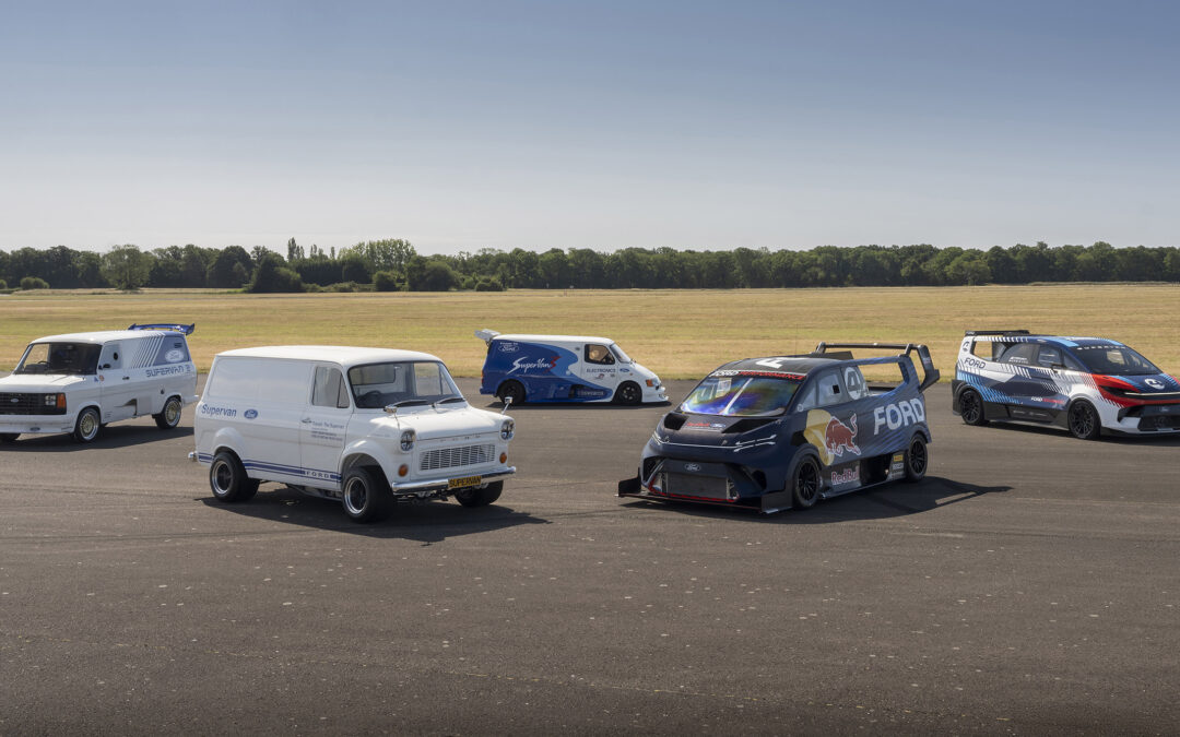 Ford reúne gerações da SuperVan no Festival de Velocidade de Goodwood