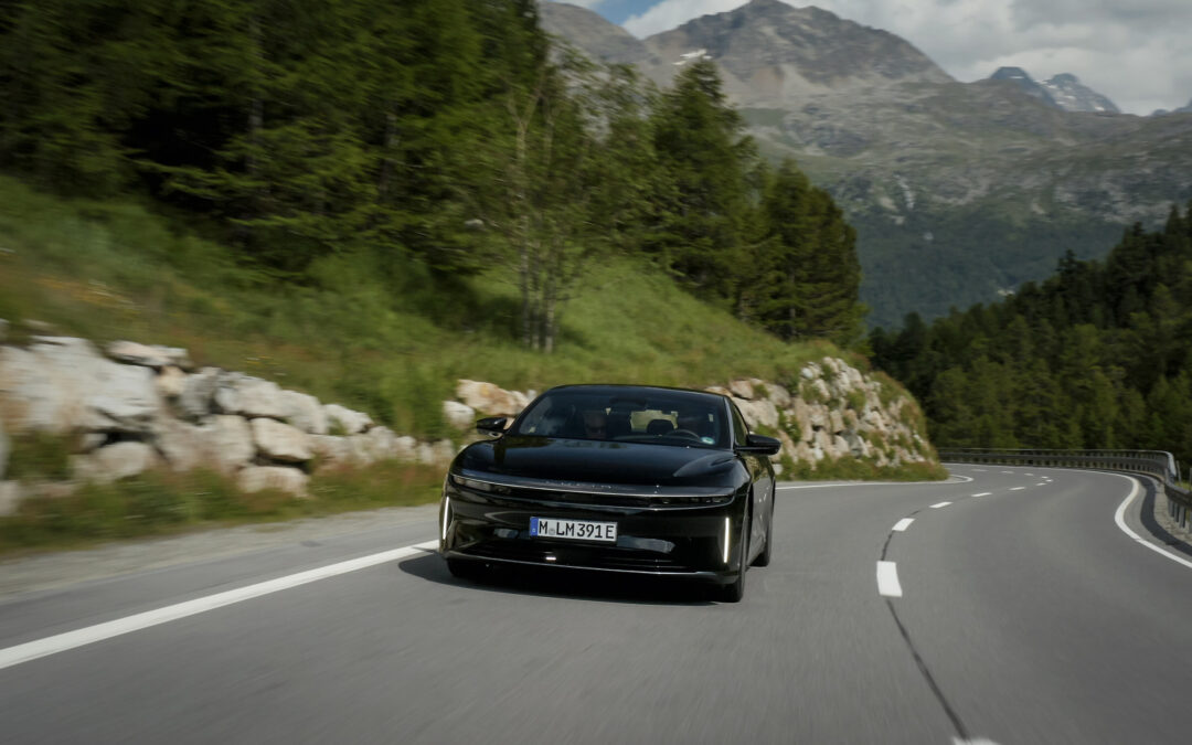 Lucid Air Grand Touring alcança 1.205 km com uma única carga