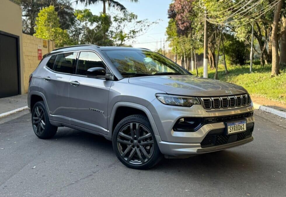 Jeep Compass 2026 chega com preços mais baixos para se manter competitivo