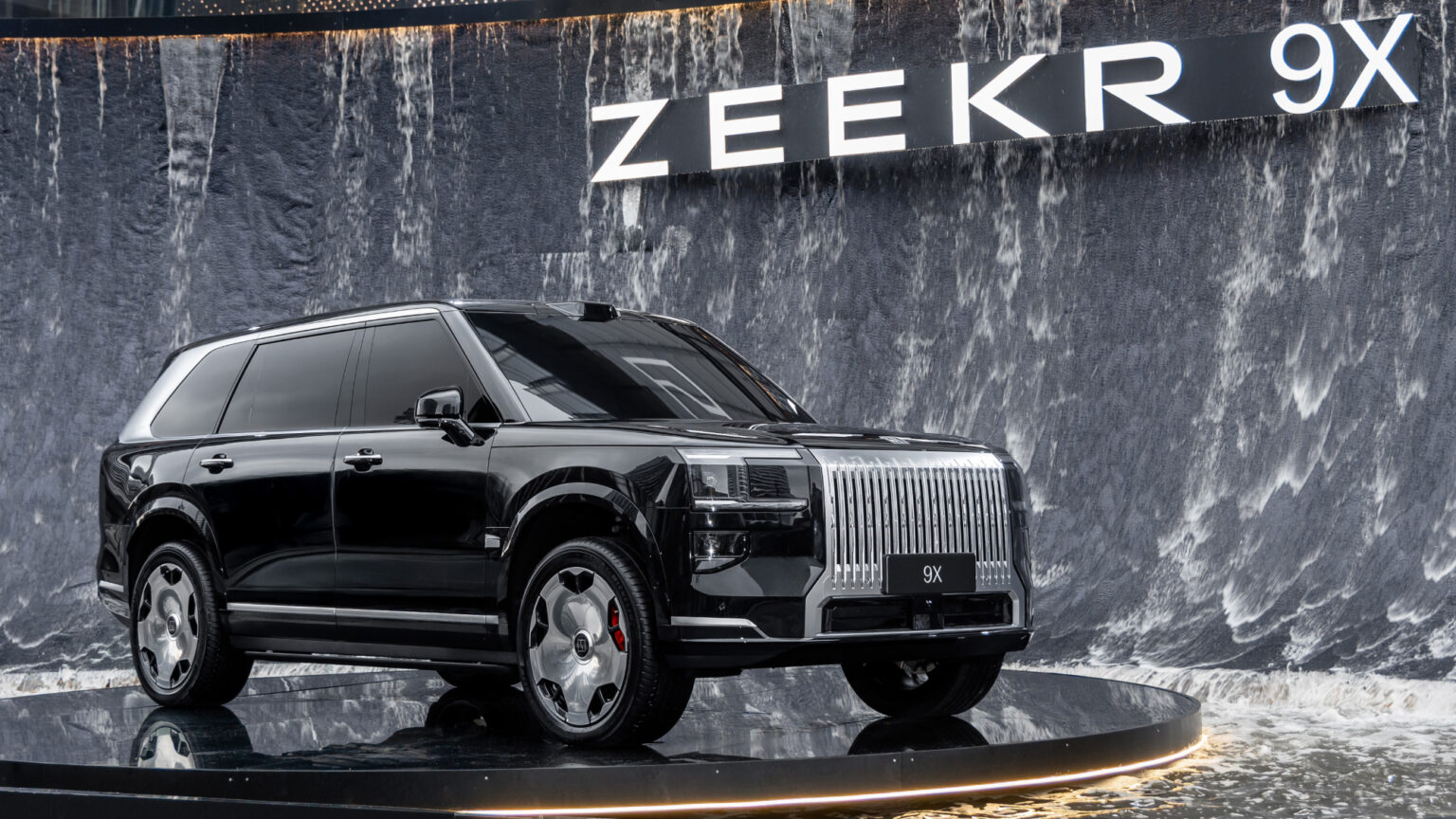 Zeekr 9X é lançado na China com motorização híbrida de até 1.381 cv