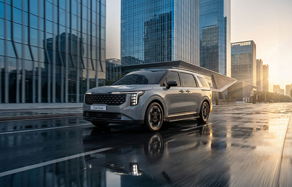 Kia inicia vendas da Kia Carnival híbrida no Brasil por R$ 684 mil