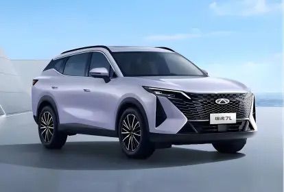 Chery Tiggo 7L estreia na China com visual renovado e cabine mais tecnológica