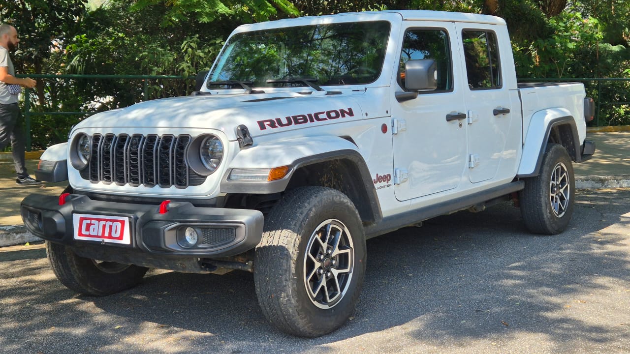 Jeep aposta na Gladiator Rubicon para nicho que exige tração 4×4, motor de 284 cv e robustez; veja teste
