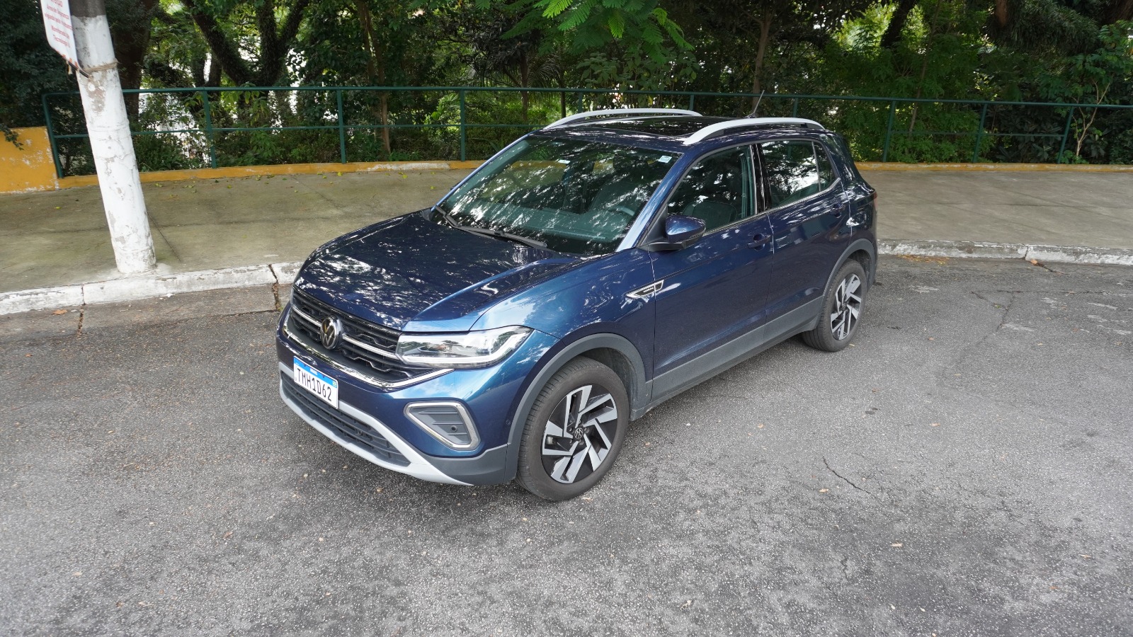 T-Cross Highline 2026: perdeu o topo, ganhou tecnologia, mas ainda vale R$ 196,2 mil?