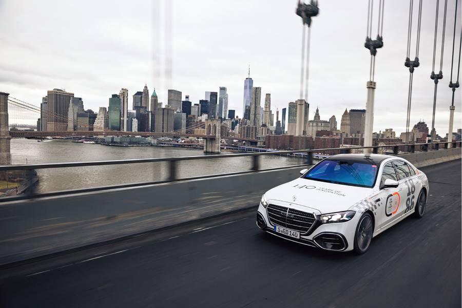 Mercedes-Benz celebra 100 anos e prepara novidades para o futuro