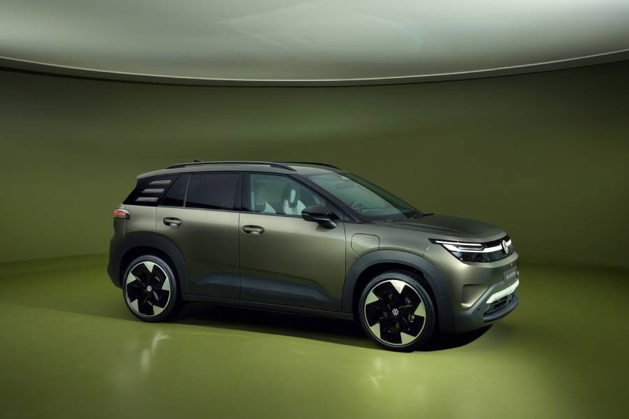 VW T-Cross elétrico esverdeado visto de lado