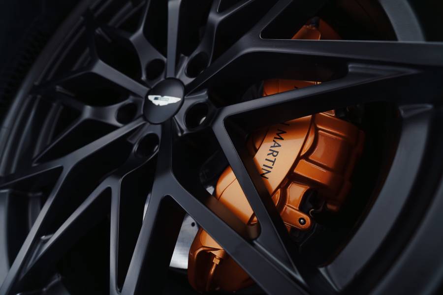 Roda do novo Aston Martin Valen