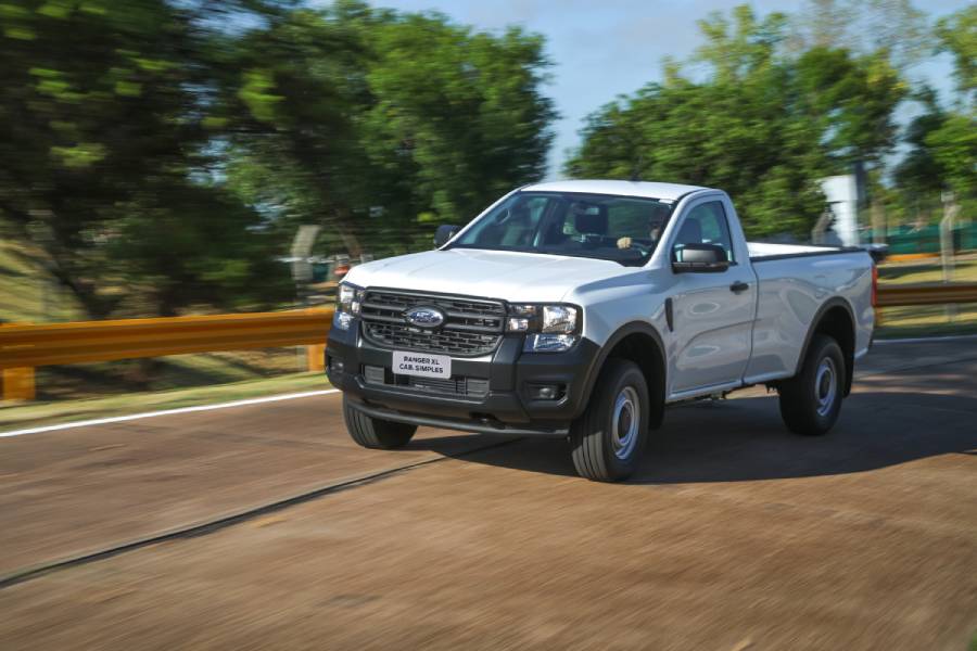Ford Ranger cabine simples parte de R$ 256 mil