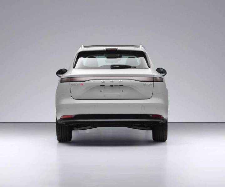 GWM Ora 5 PHEV branco visto de trás