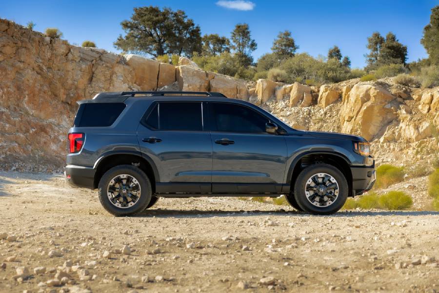 Honda Passport TrailSport 2027 azul visto de lado