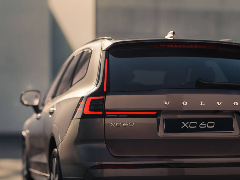 traseira do novo Volvo XC60 marrom