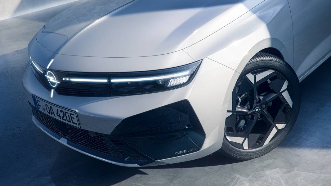 Detalhes do novo Opel Astra GSE Line