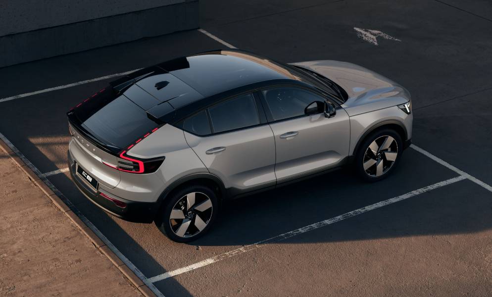 Novo Volvo EC40 prata visto de cima