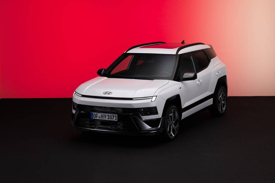 Hyundai Bayon N Line branco visto de frente