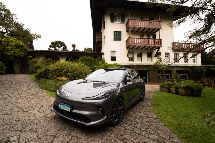 MG lança SUV chique iM6 no Brasil com até 752 cv