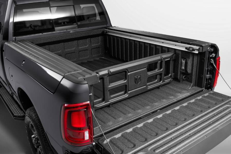 caçamba da Ram 2500 Laramie Night Edition